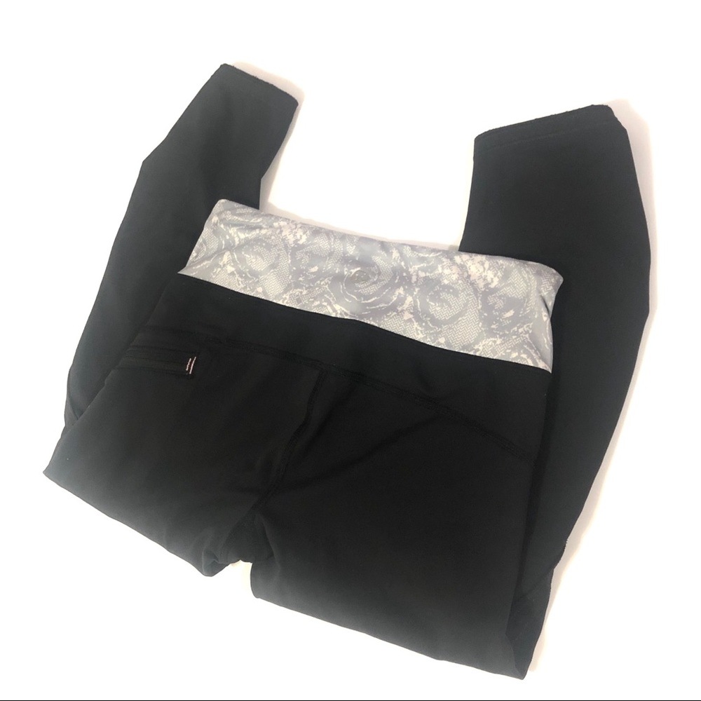 LULULEMON BLACK GRAY TOP SPEED RUCHED CROP CAPRI’S - Picture 12 of 12
